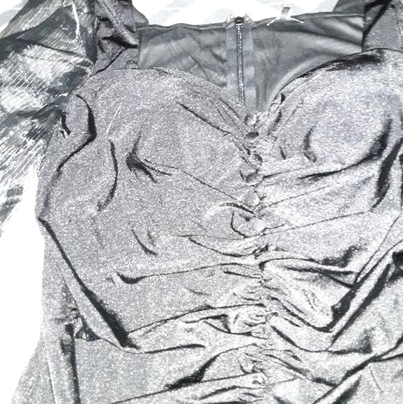 Dress - Picture 2 of 4